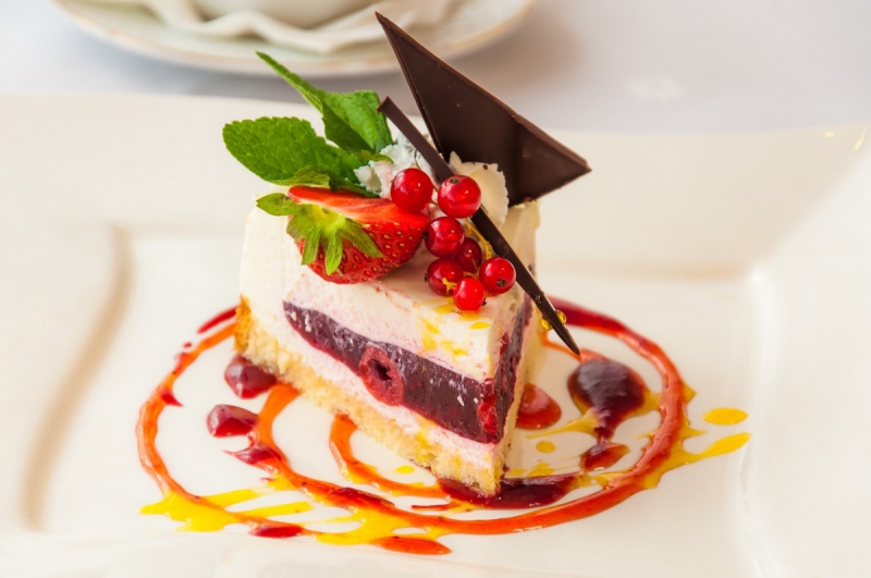 boulangerie-NICE-min_the_cake_dessert_eating_bun_colorful_sweet_dish_taste_cake_with_cream-941034